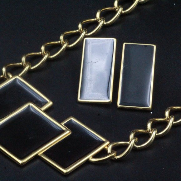 Monet Signed Designer Black Enamel Modernist Rectangular Necklace Set - Picture 6 of 11